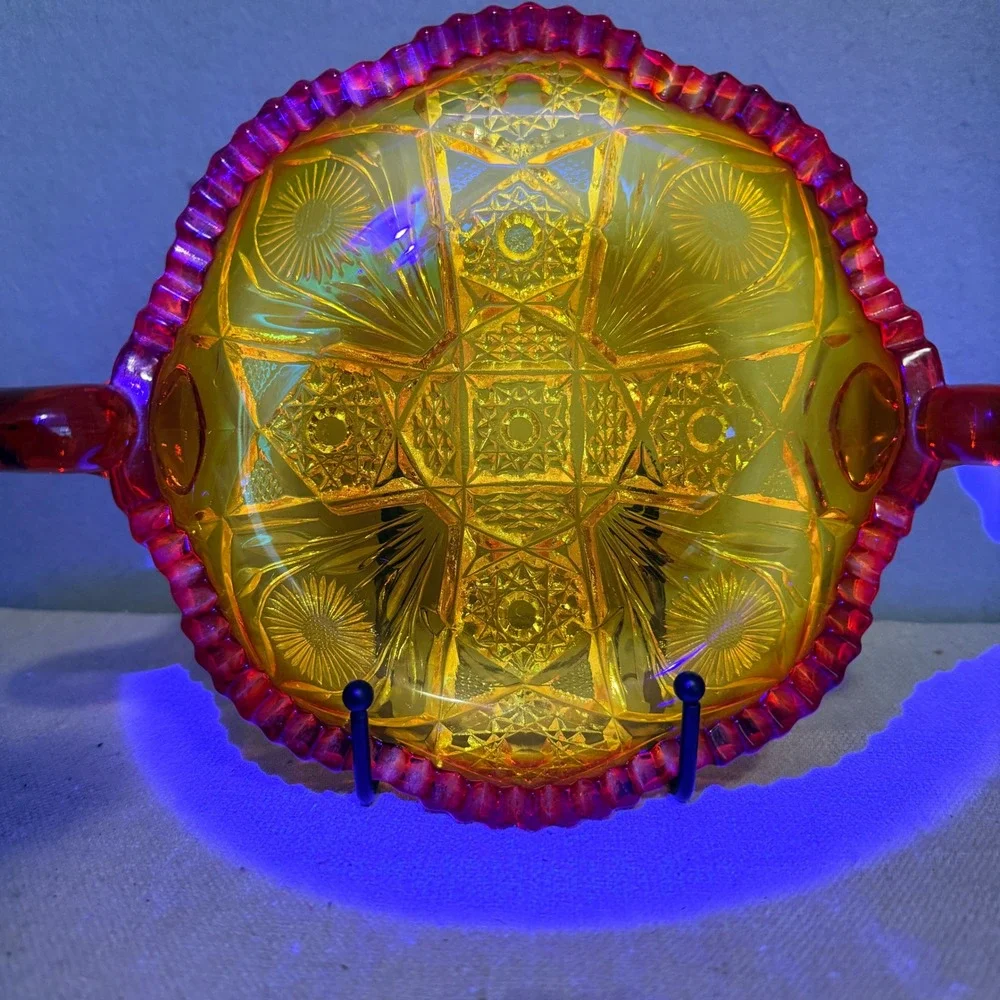Vintage L.E. Smith Amberina Glass Daisy and Button‎ Two Handled Bon Bon Dish